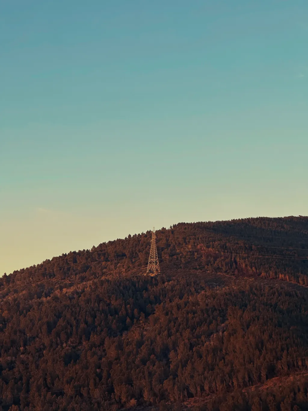 Pylon - Shot on 2022-12-26 in Tétouan, Morocco